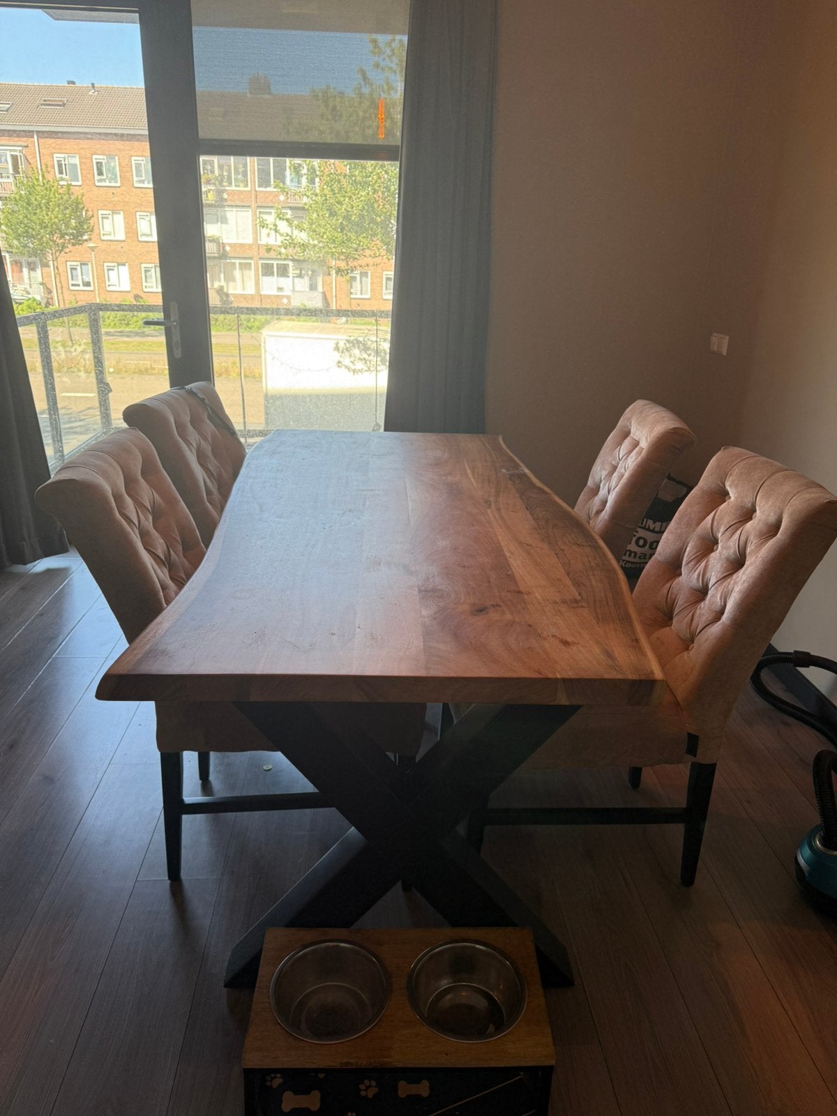 Acacia houten eettafel met stoelen, Huis en Inrichting, Complete eetkamers, Ophalen, Zo goed als nieuw, 4 tot 6 stoelen