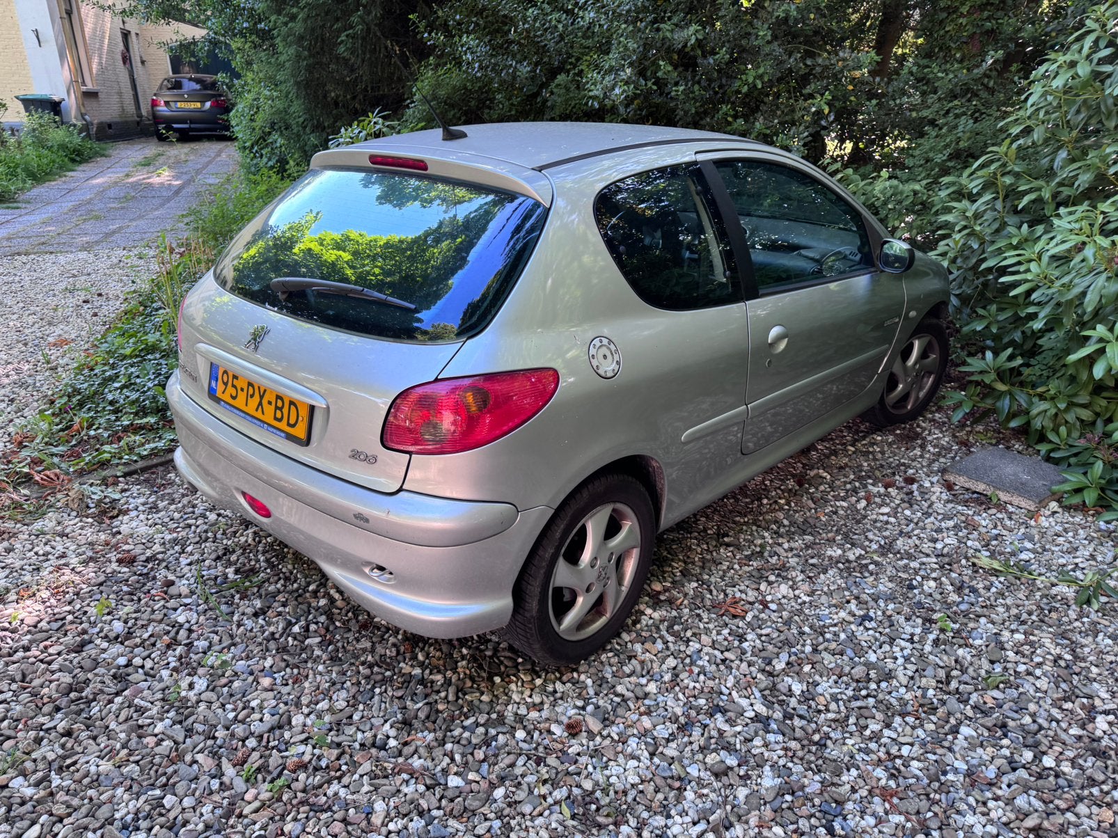 Peugeot 206 1.4 16V XS 3D 2005 Grijs, Voorwielaandrijving, 1360 cc, 31 €/maand, 4 cilinders