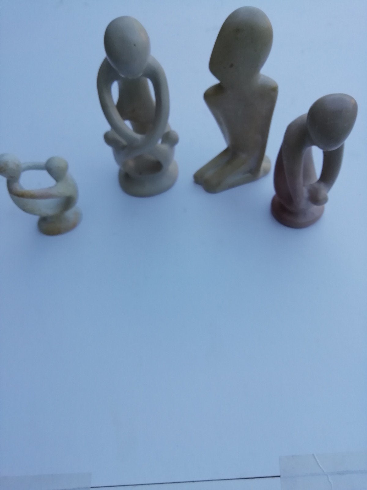 Set van 4 antieke, handgemaakte speksteen beeldjes, Groep mensen, Minder dan 20 cm, Ophalen of Verzenden, Handgemaakt