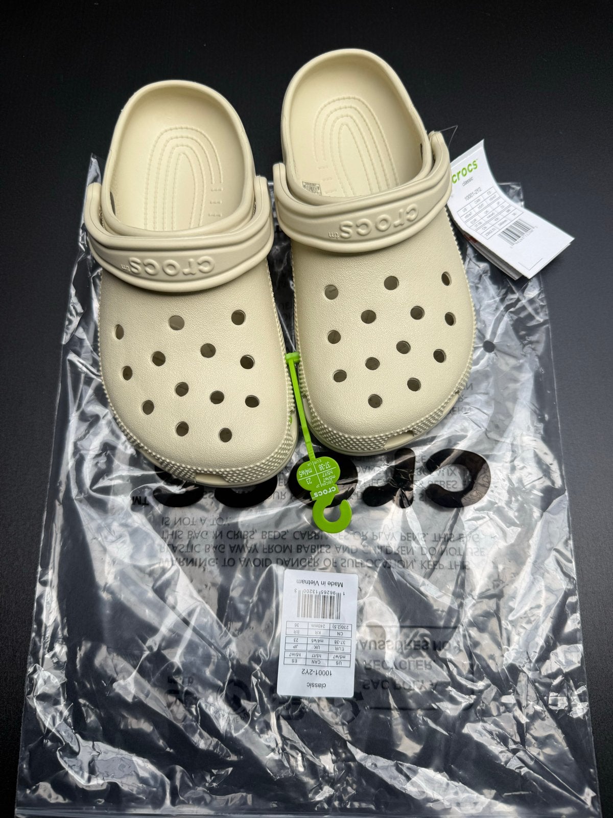 Crocs Classic Klompen - Bonewit - Maat 37/38 - Nieuw, Kleding | Dames, Schoenen, Verzenden, Nieuw, Beige, Slippers