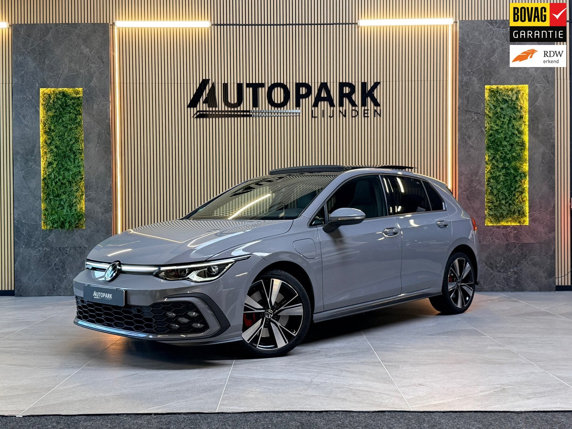 Volkswagen Golf 1.4 eHybrid GTE |BTW|PANO|VIRTUAL|IQ LIGHT|A, Dealer onderhouden, Gebruikt, 4 cilinders, Alcantara