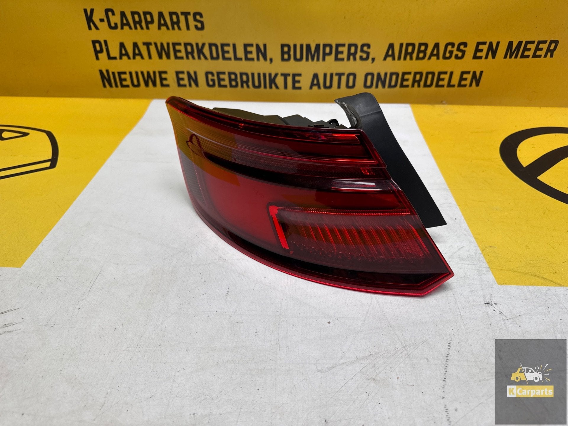 Audi A3 RS3 S3 | 8V4945091 Links achterlicht, Auto-onderdelen, Verlichting, Info@fabrikant.eu, Fabrikantstraat 1
1000 AA  Amsterdam, NL