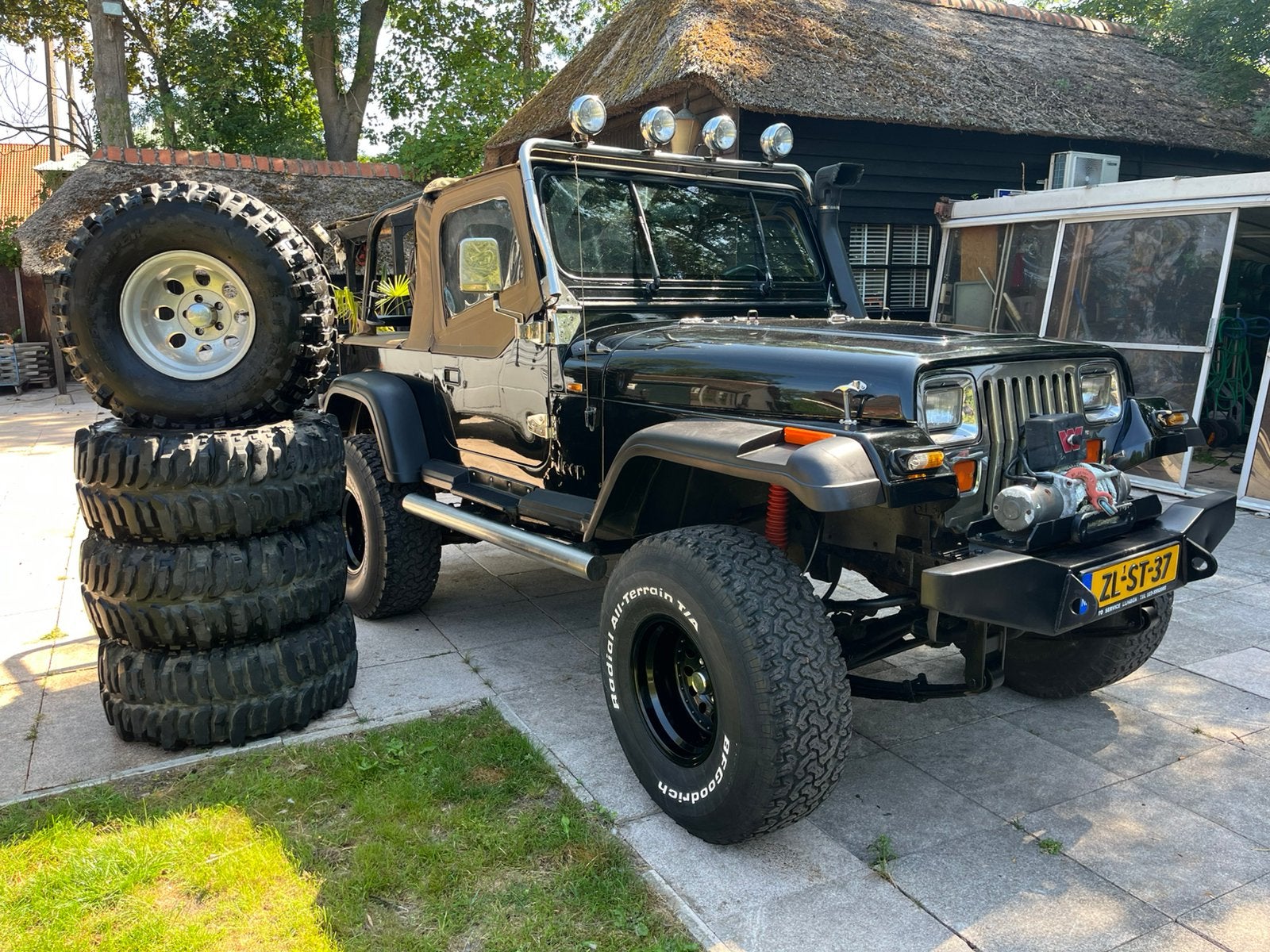 Jeep Wrangler 4.0 I Laredo U9 1992 Zwart, Auto's, Zwart, Zwart, Leder, 3960 cc