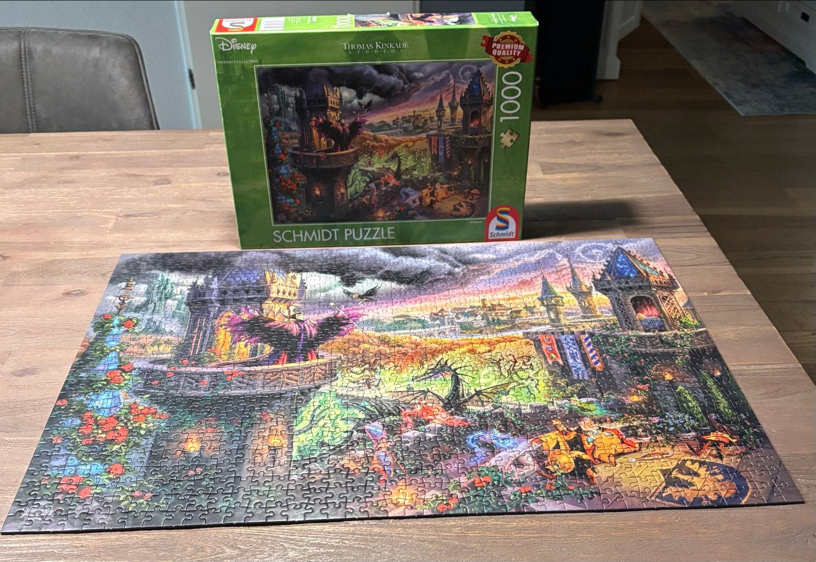 Schmidt Disney Thomas Kinkade Maleficent Legpuzzel 1000 stuk, Hobby en Vrije tijd, Denksport en Puzzels, Ophalen, 500 t/m 1500 stukjes