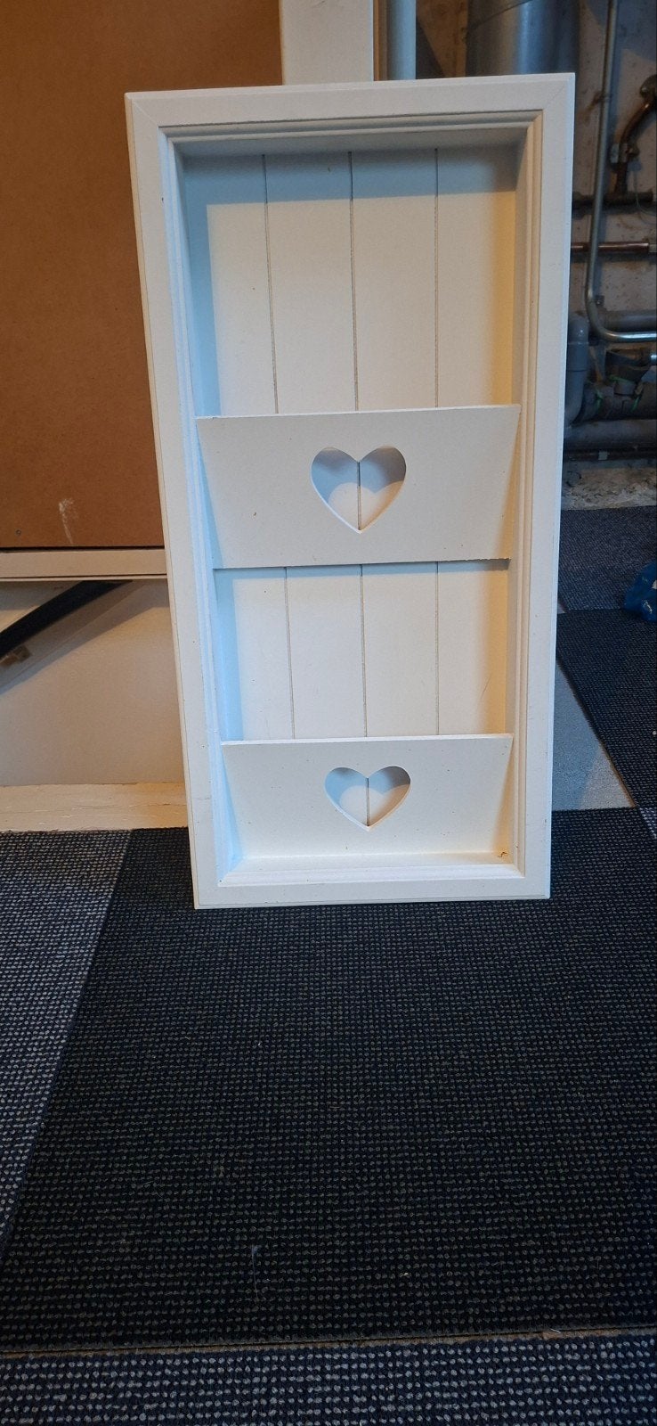 Witte houten wanddecoratie met hartjes - Brievenhouder, Ophalen, Hout, Gebruikt, Landelijk