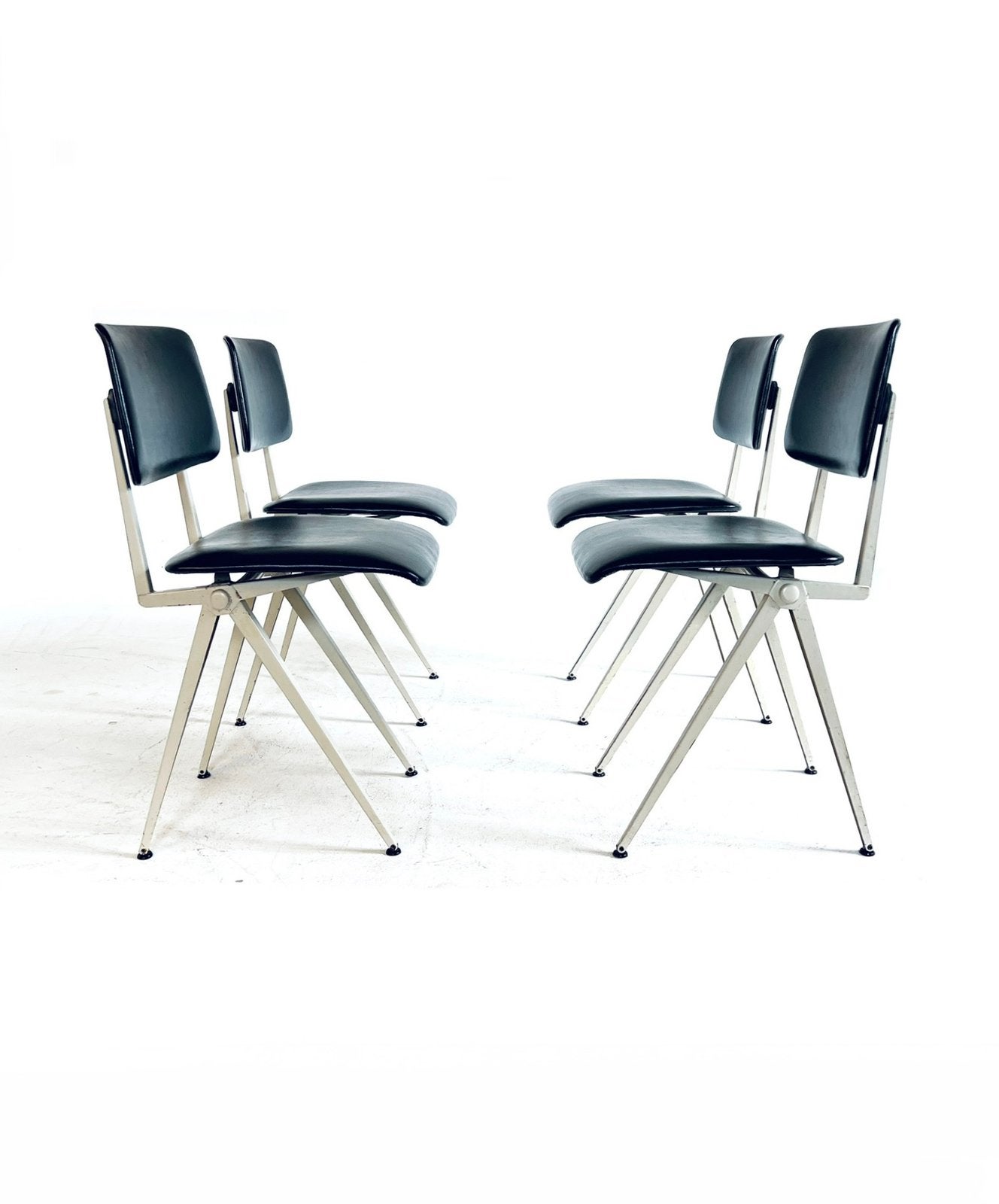4x vintage eetkamerstoelen, Ynske Kooistra, Marko ‘60, Huis en Inrichting, Stoelen, Ynske Kooistra, Vintage retro buisframe design rotan deens papercord