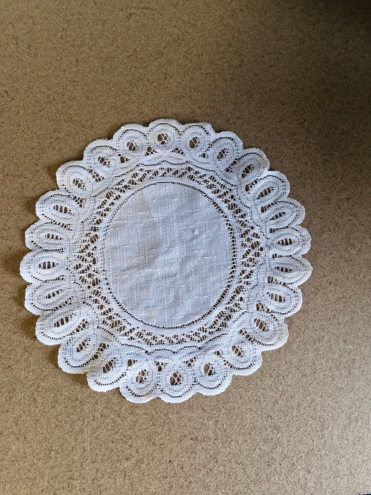 Wit kanten kleedje, Ophalen of Verzenden