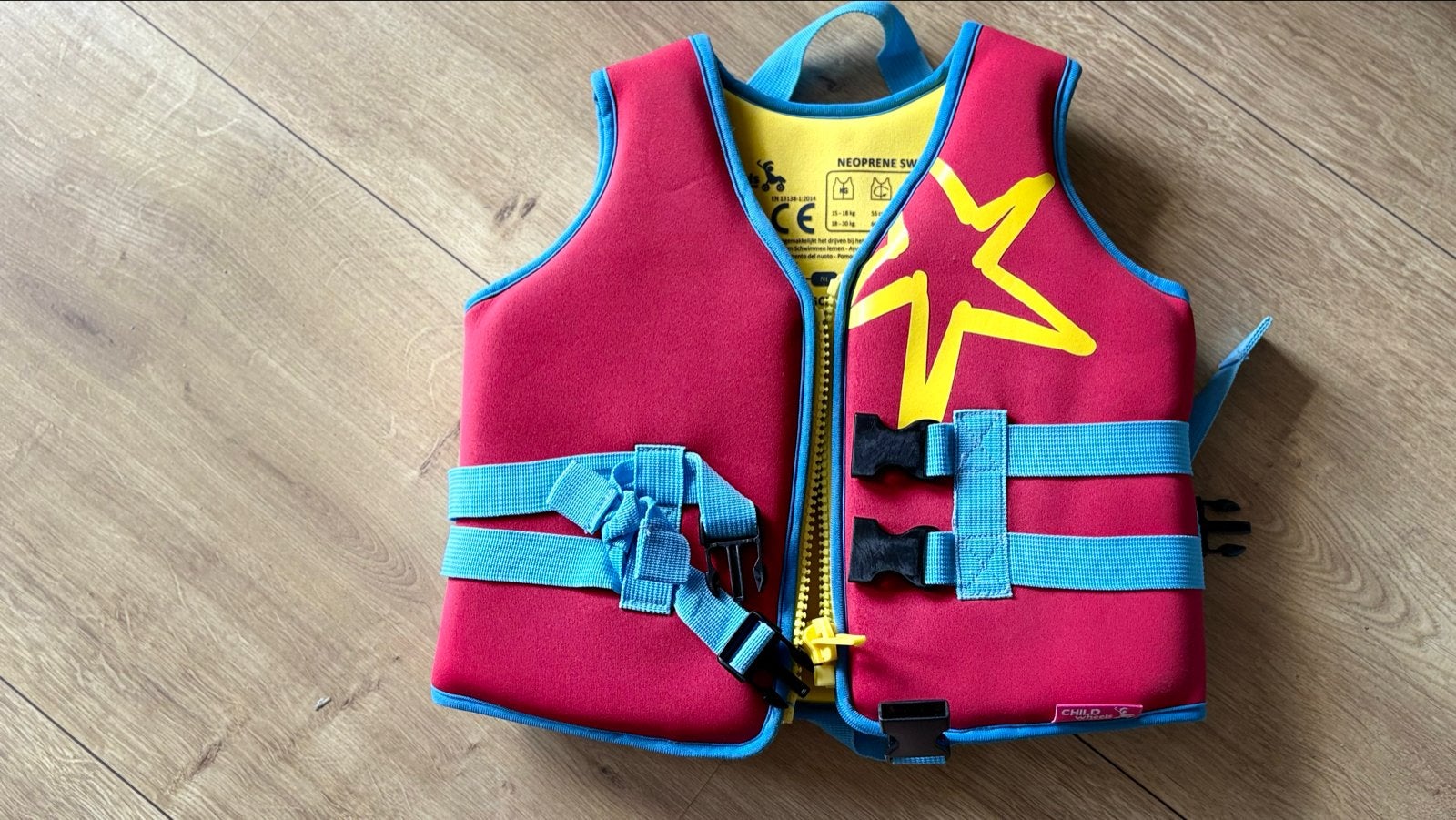 Zwemvest voor kinderen - Neopreen (18-30kg), Kinderen en Baby's, Kinderkleding | Kinder-zwemkleding, Ophalen, Zo goed als nieuw