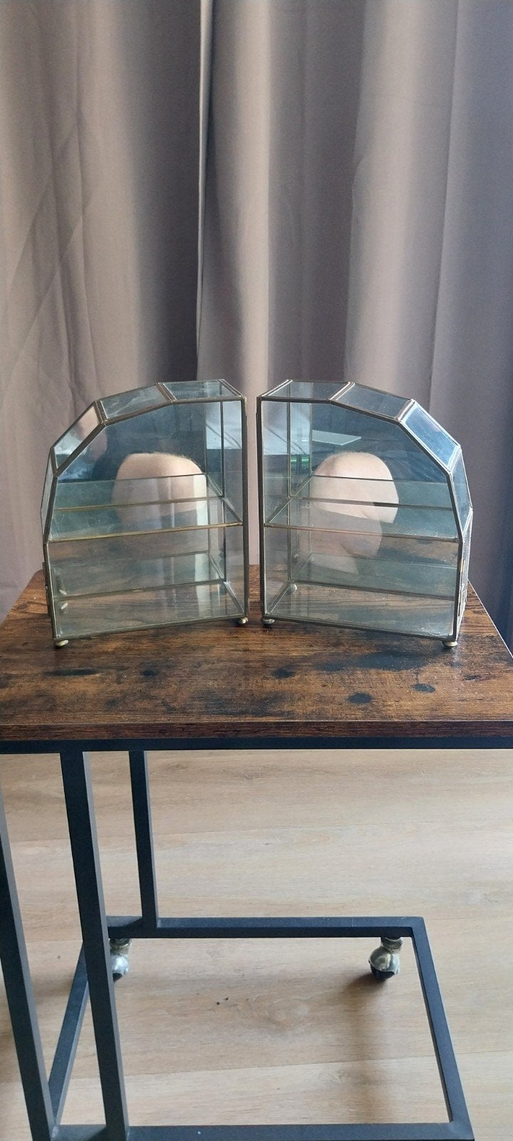 twee glazen kastjes voor kristal, Minder dan 55 cm, Rond, Glas, Ophalen