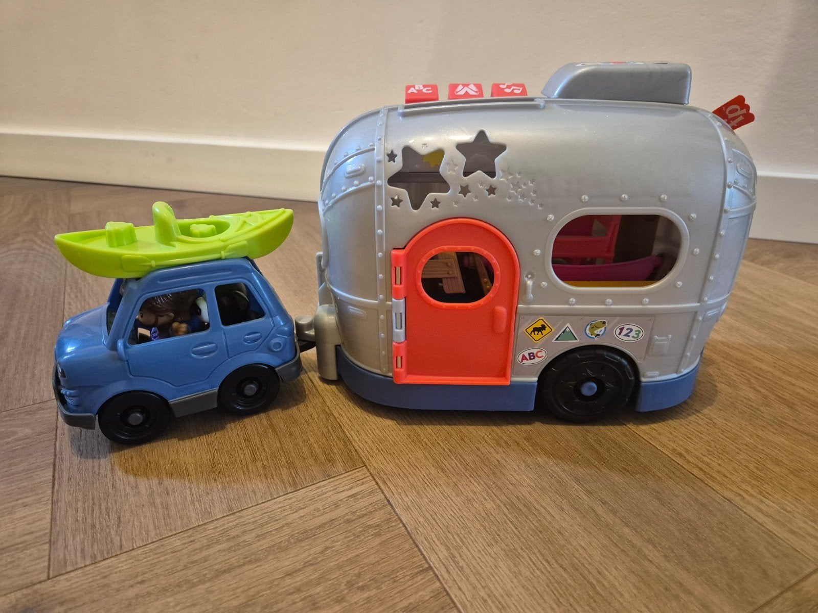 Fisher Price Caravan met muziek en lichtjes - Speelgoed, Ophalen of Verzenden, Gebruikt