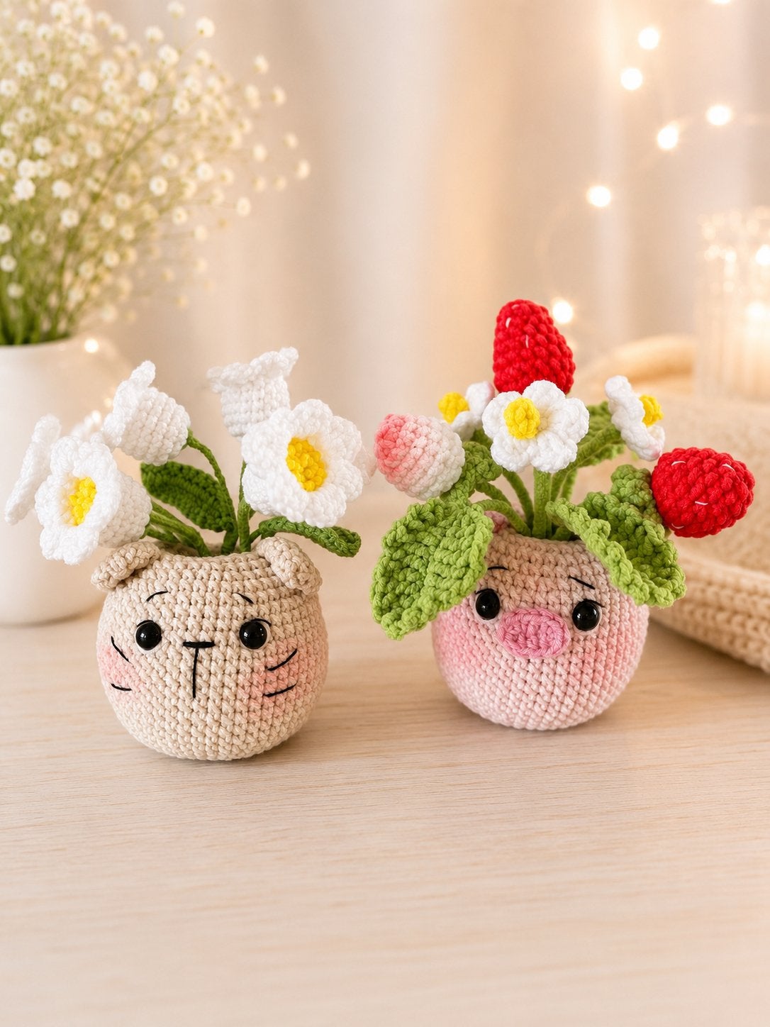 Gehaakte bloempotjes met bloemen - schattige decoratie, Ophalen of Verzenden, Zo goed als nieuw