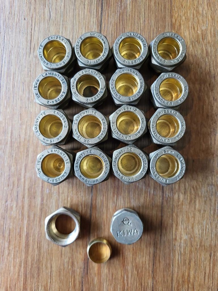 17x eindkoppeling EINDKAP messing 15mm knelfitting, Doe-het-zelf en Verbouw, Metalen, Ophalen of Verzenden, Nieuw, Koper of Messing