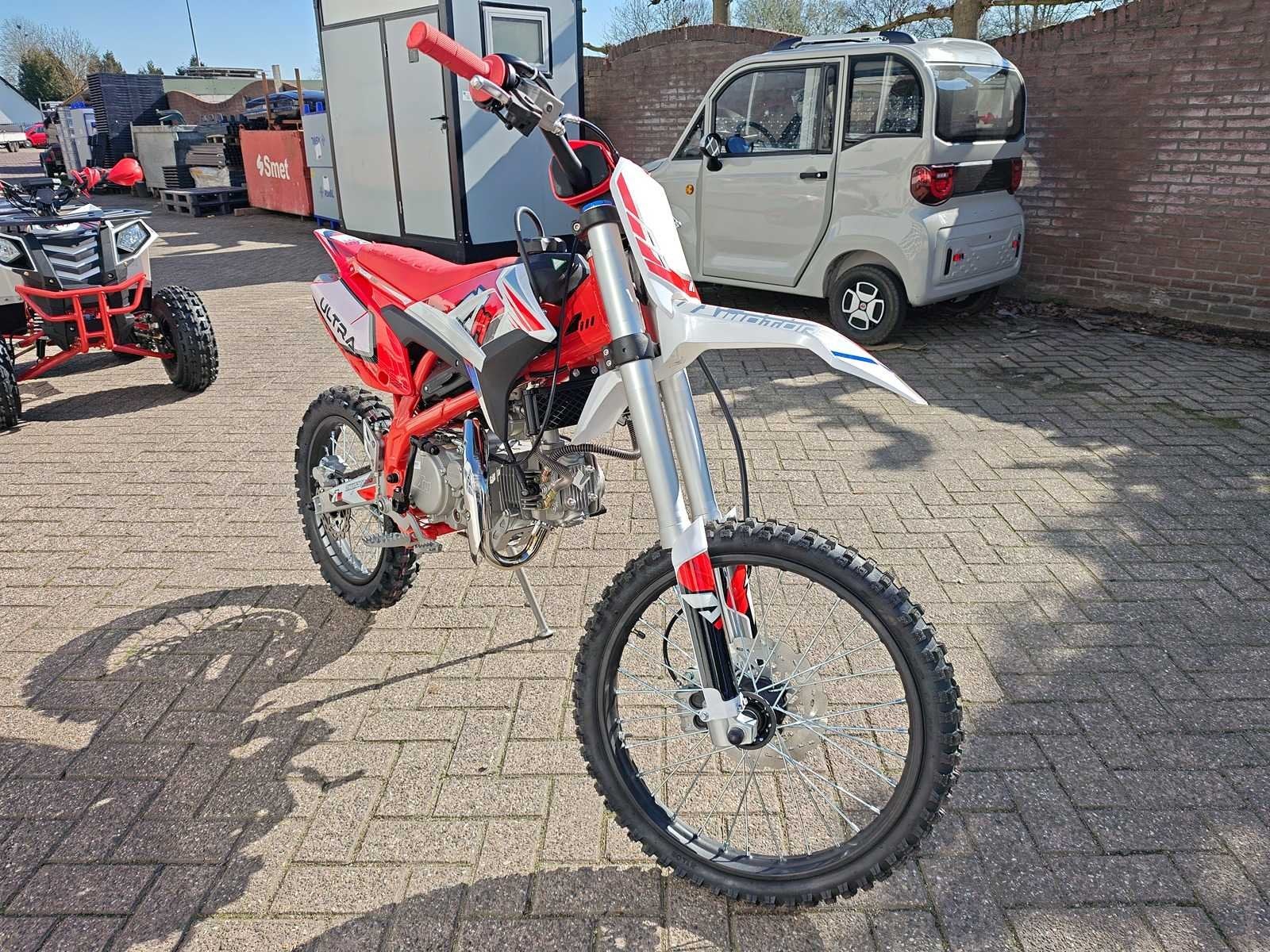 Apollo Thunder - AGB35 - Crossmotor 150cc, Bedrijf, Overig, Apollo Thunder