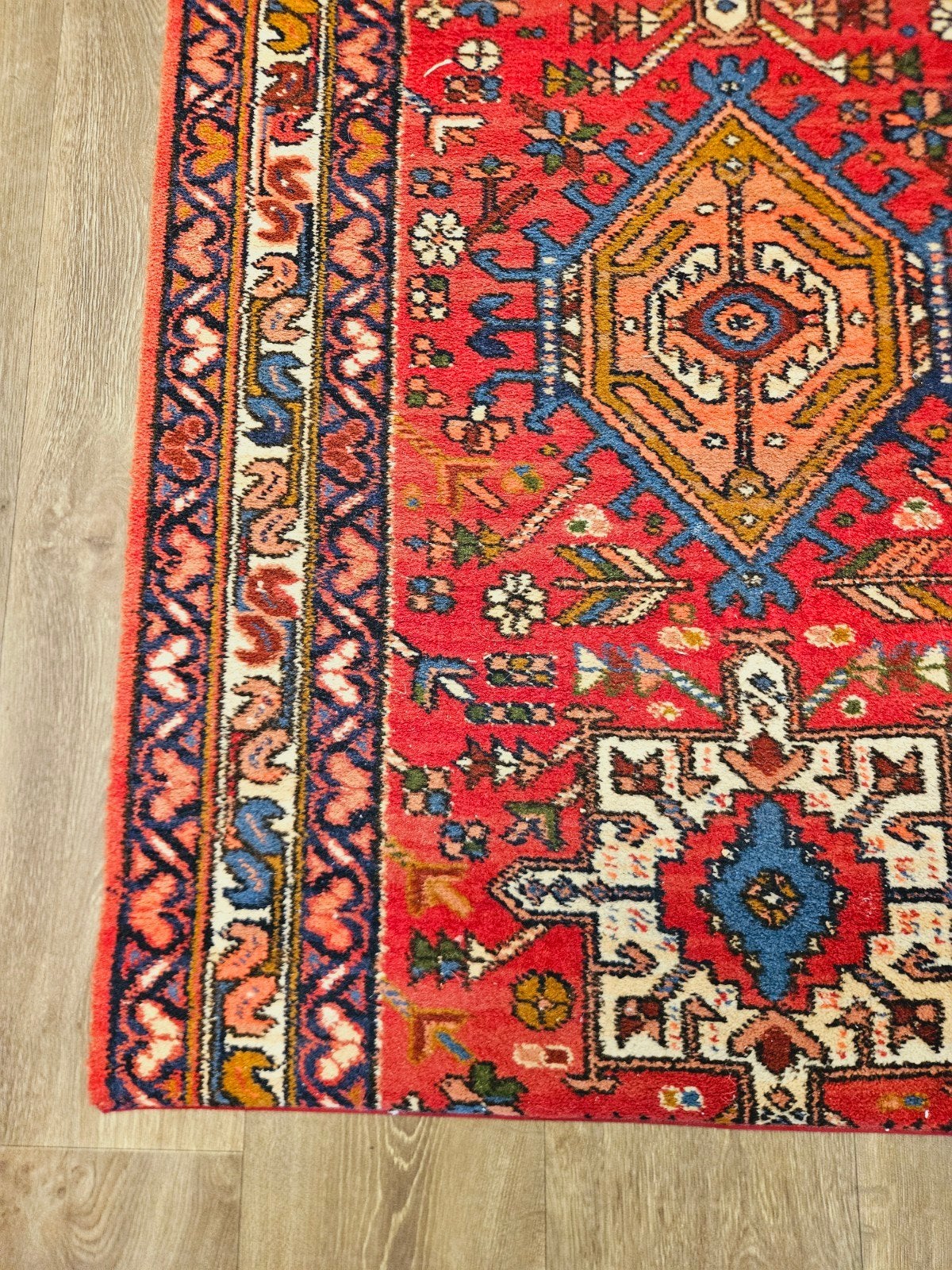 Perzische Loper. Prachtige kleuren en patronen! Weg = Weg!, Perzisch, 200 cm of meer, Zo goed als nieuw, Rechthoekig