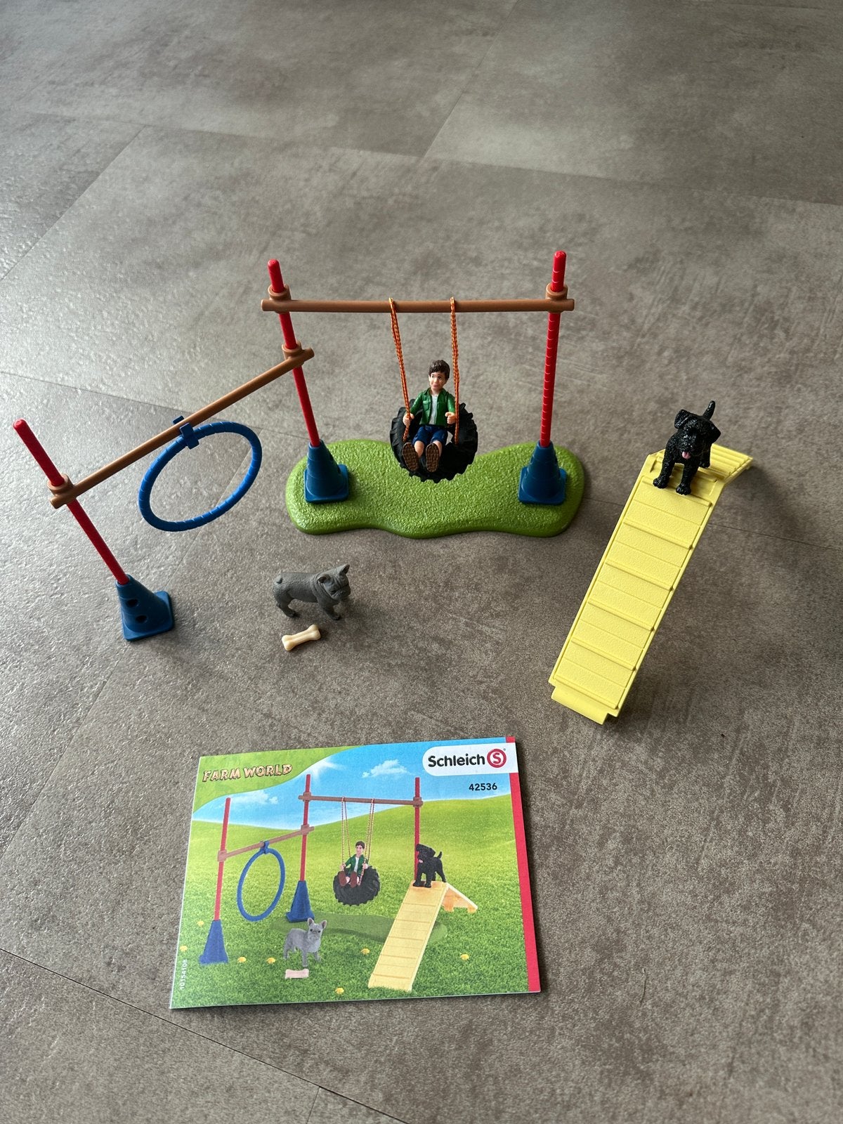 Schleich Farm World 42536 Speelplezier voor honden, Verzenden, Zo goed als nieuw