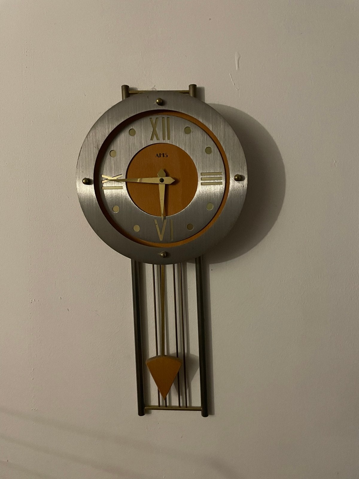 AMS Wandklok met Slinger - Modern Design, Ophalen