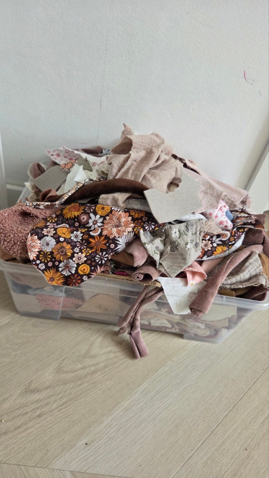 Bak met restjes stof, Ophalen, Overige kleuren, 120 cm of meer, Katoen