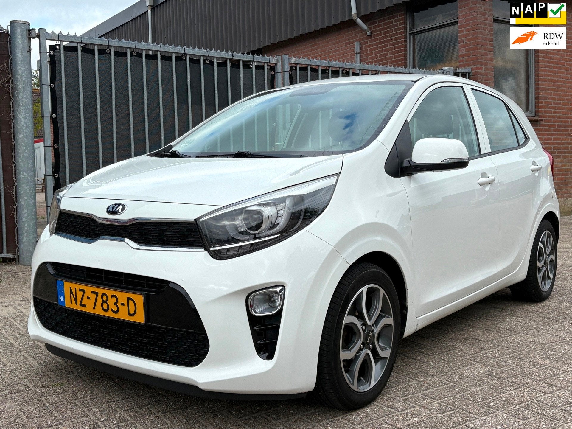 Kia Picanto 1.0 CVVT First Edition, Voorwielaandrijving, Dealer onderhouden, Stof, Gebruikt