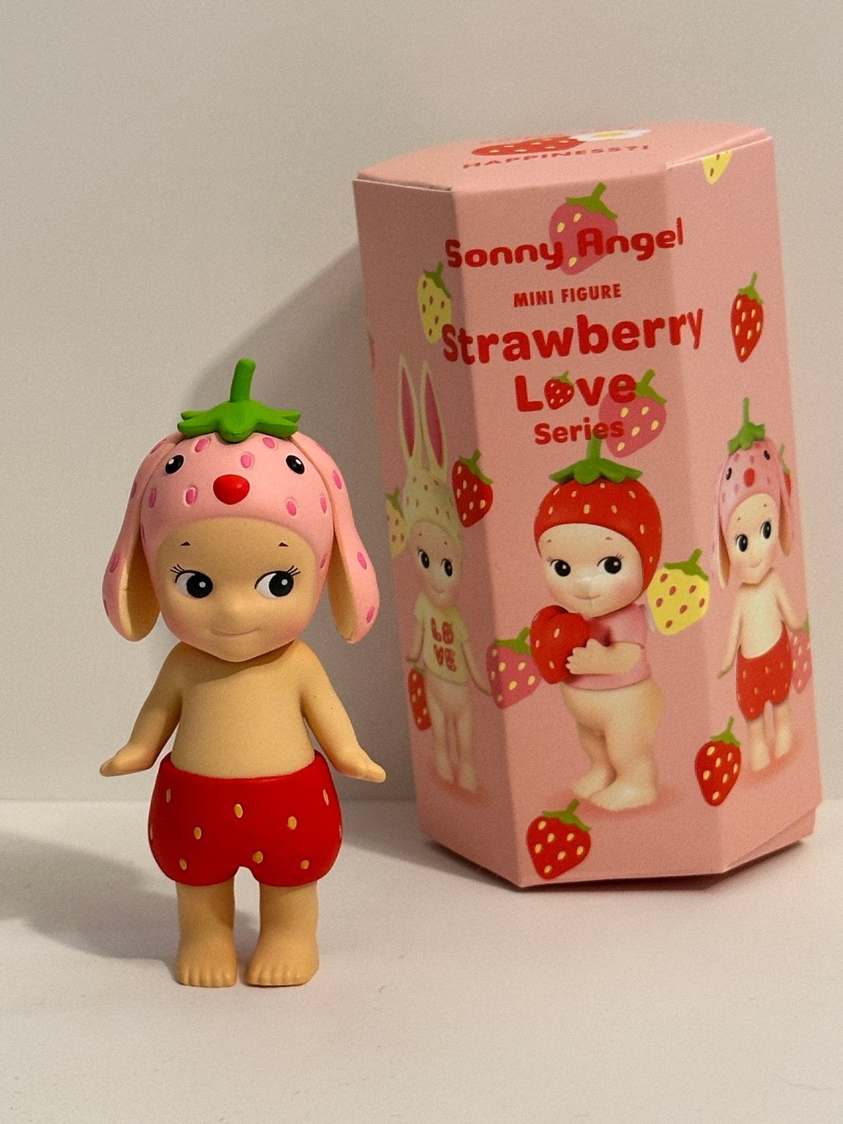 Sonny Angel  Strawberry Love Series Lop ear rabbit, Verzenden, Nieuw