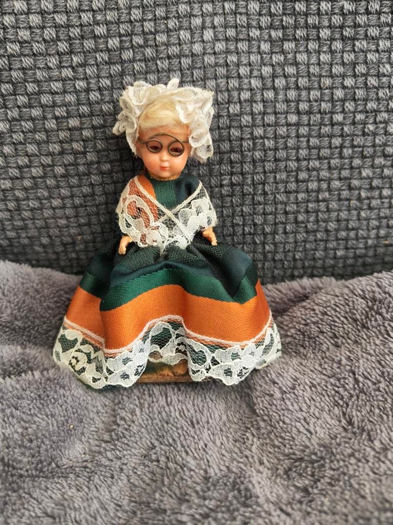 Klederdracht poppetje, Ophalen of Verzenden, Zo goed als nieuw, Pop