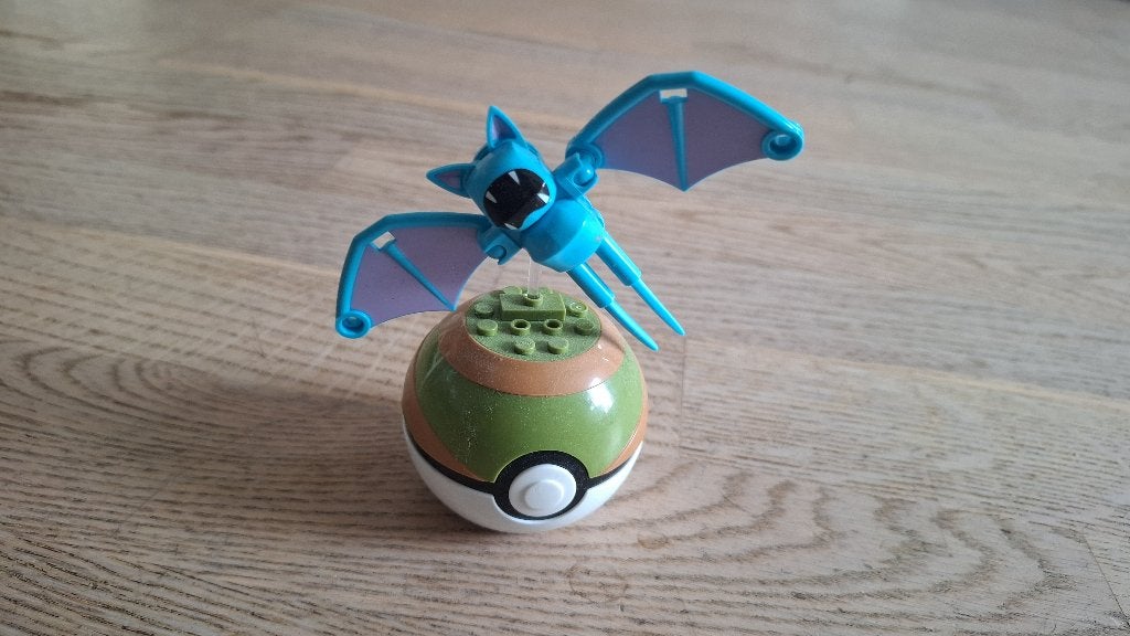 Mega Construx Pokémon Poké Ball Zubat, Ophalen of Verzenden, Megabloks