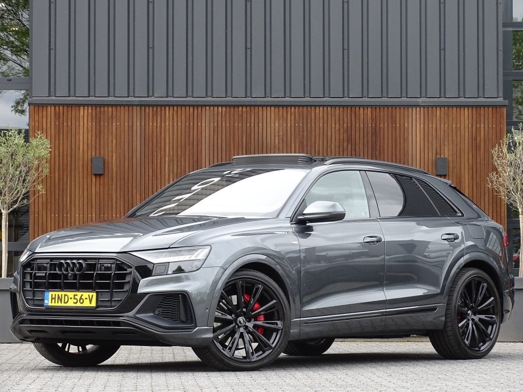 Audi Q8 55 TFSIe 381PK Quattro S-ed / Exclusive / Nachtzicht, Automaat, 14 kWh, Gebruikt, 2995 cc