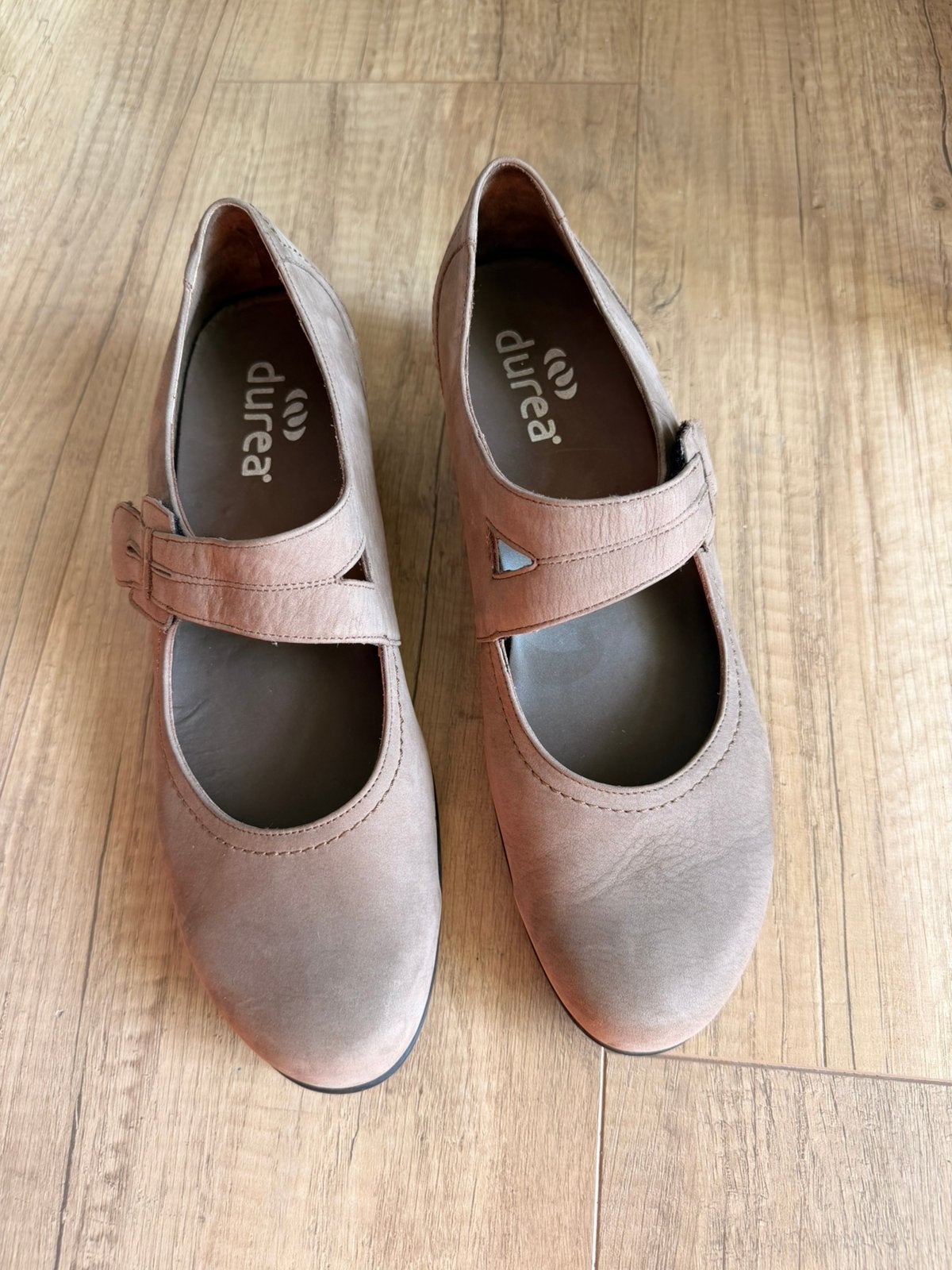 Durea ZGAN licht bruin nubuck sandalen mt 41 G (7,5), Bruin, Zo goed als nieuw, Sandalen of Muiltjes, Ophalen of Verzenden
