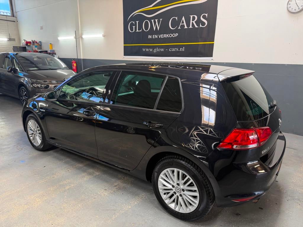 Volkswagen Golf 1.2 TSI Business Edition Connected AIRCO|CRU, Voorwielaandrijving, Stof, Gebruikt, 4 cilinders