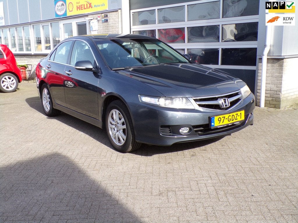 Honda Accord 2.0i Business Mode, Auto's, Honda, 1998 cc, Zwart, 4 cilinders, Leder en Stof