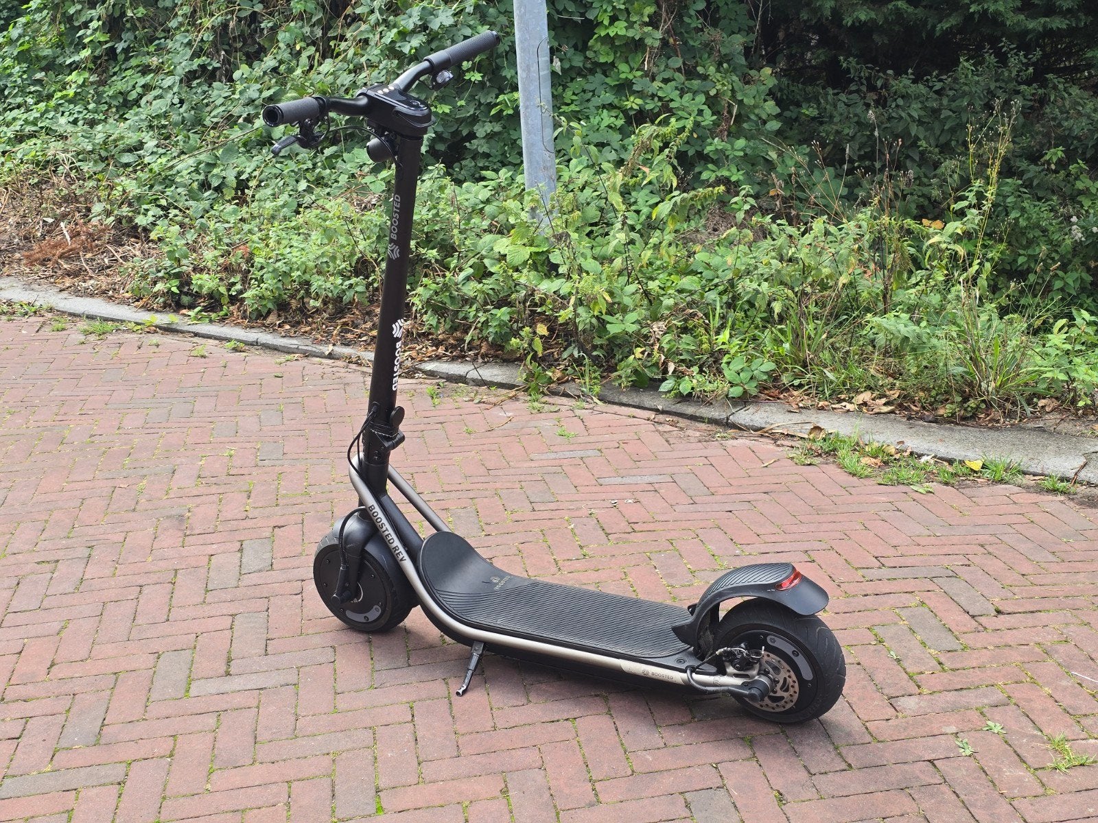 Boosted Rev Elektrische Step, Ophalen of Verzenden, Gebruikt