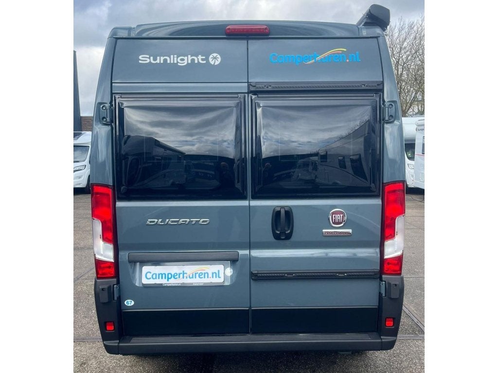 Sunlight Cliff 600 (67), Caravans en Kamperen, Sunlight, Ringverwarming, Fiat, Koelkast