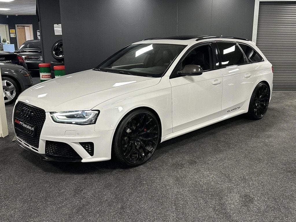 Audi A4 Avant 4.2 FSI RS 4 quattro Pano B&O Adaptive Cruise, Auto's, Audi, Automaat, Euro 5, Gebruikt, 1795 kg