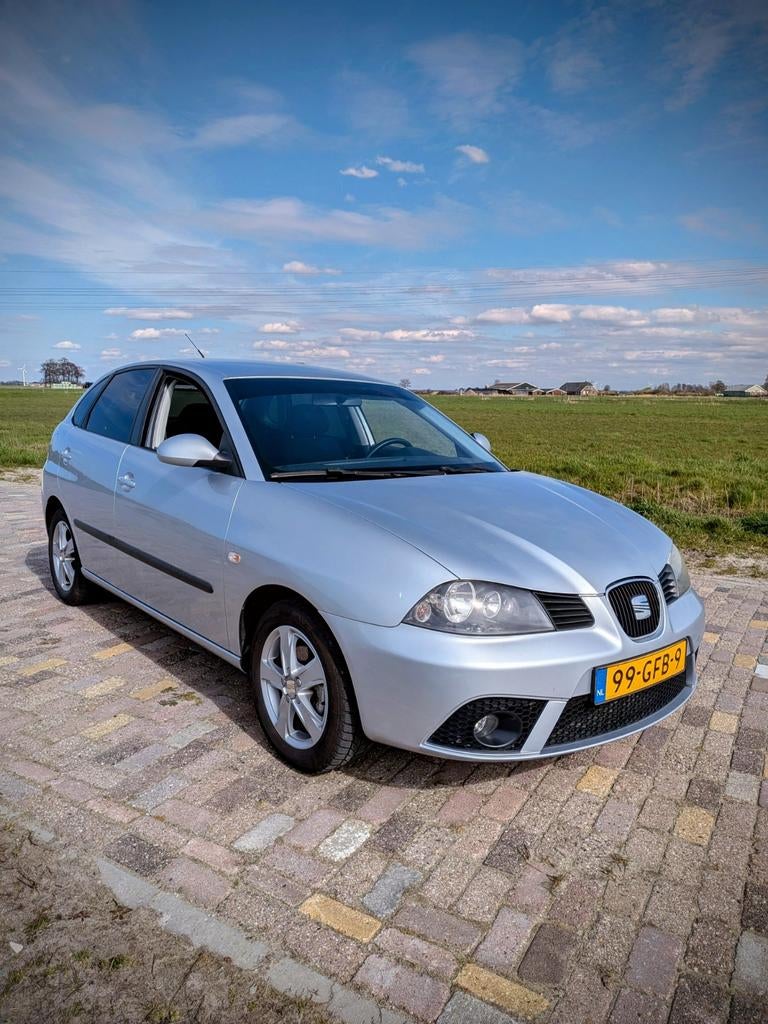 Seat Ibiza 1.6 77KW 5DRS 2008 Grijs, Auto's, Seat, Particulier, Ibiza, ABS, Benzine, D, Hatchback, Handgeschakeld, Origineel Nederlands