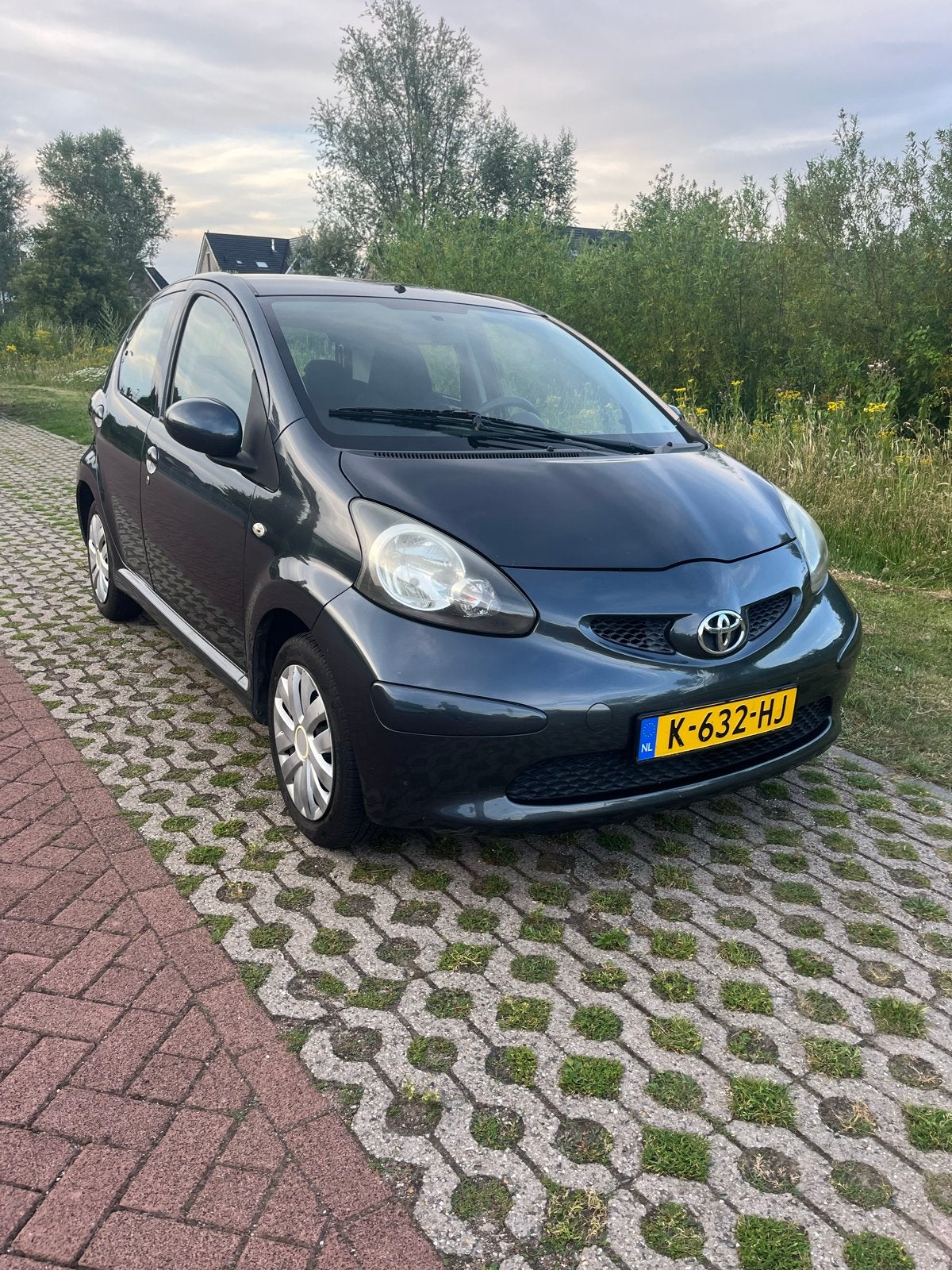 Toyota Aygo 1.0 12V Vvt-i 5DRS 2006 Grijs, Voorwielaandrijving, Stof, 4 stoelen, 68 pk