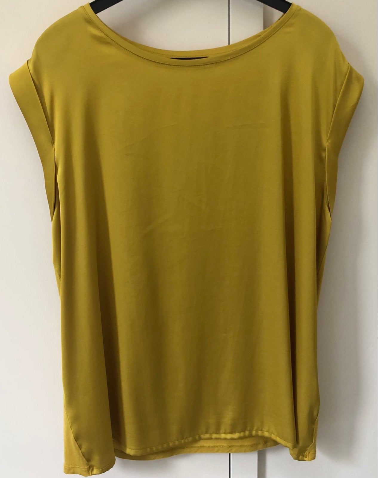 Opus Fabiola Top - Okergeel, Maat 40 NIEUWSTAAT, Kleding | Dames, Maat 38/40 (M), Geel, Ophalen of Verzenden, Zo goed als nieuw
