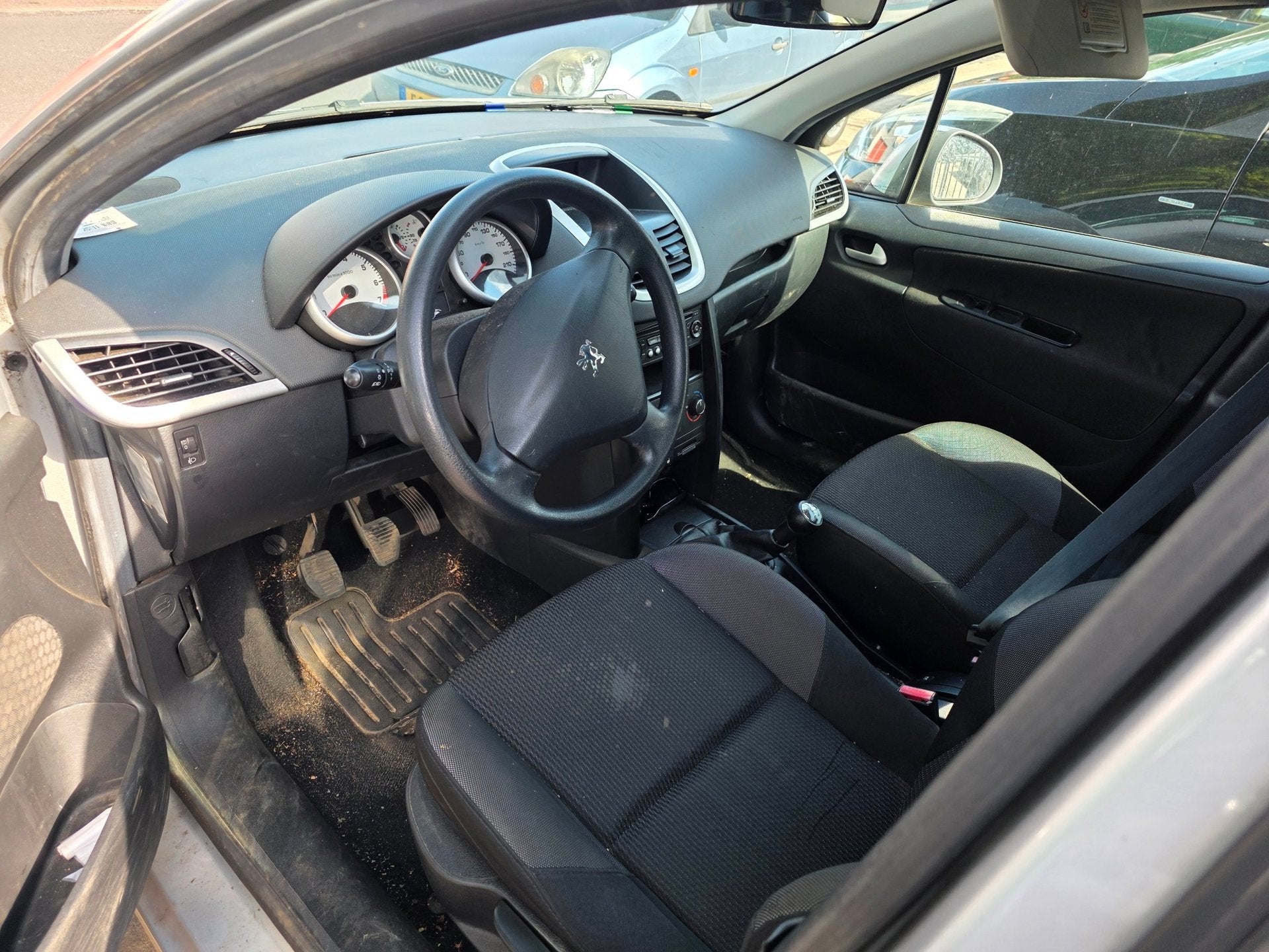Peugeot 207 SW 1.4 VTi Blue Lease Executive, Voorwielaandrijving, Gebruikt, Handgeschakeld, Euro 4