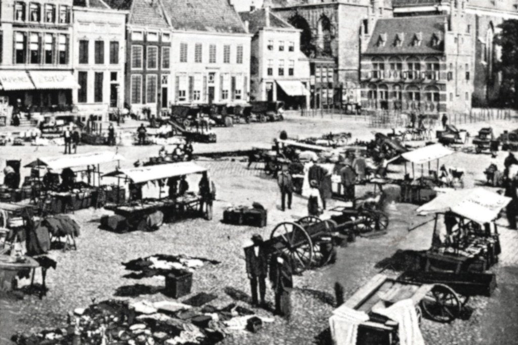 936156 Groningen Markt Martinitoren 1906 Gelopen met zegel, Verzamelen, Ansichtkaarten | Nederland, Ophalen of Verzenden, Voor 1920
