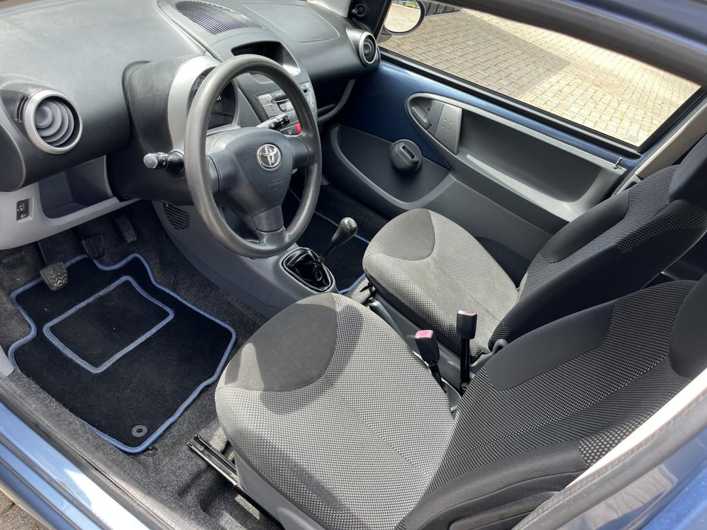 Toyota Aygo 1.0-12V Access airco (bj 2009), Voorwielaandrijving, Gebruikt, 68 pk, Bedrijf