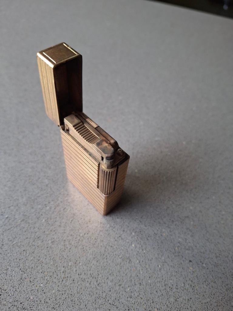 S.T. Dupont gouden gasaansteker, Ophalen, Gebruikt, Aansteker