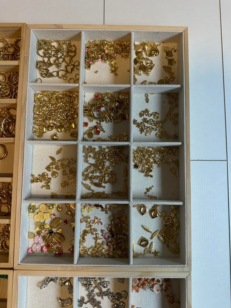 Ter overname: partij van webshop natuursteen en onderdelen, Ophalen, Zo goed als nieuw, Bedel