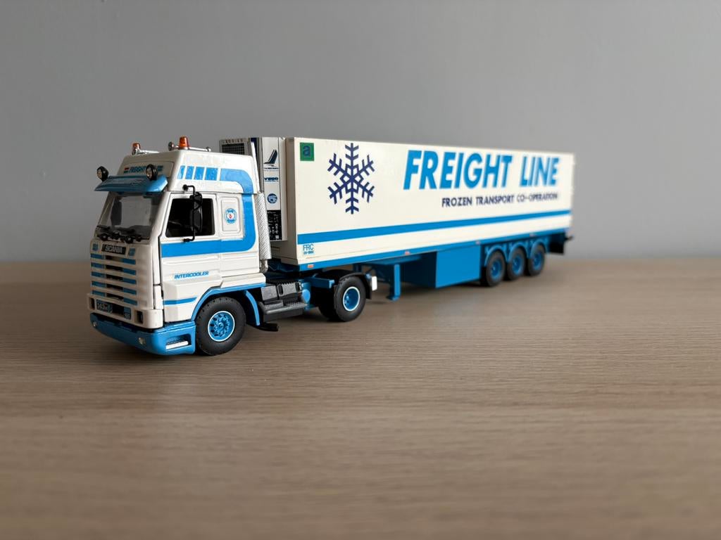 Tekno Scania 143M 420 Freight line Holland, Hobby en Vrije tijd, Modelauto's | 1:50, Nieuw, Bus of Vrachtwagen, Tekno, Ophalen