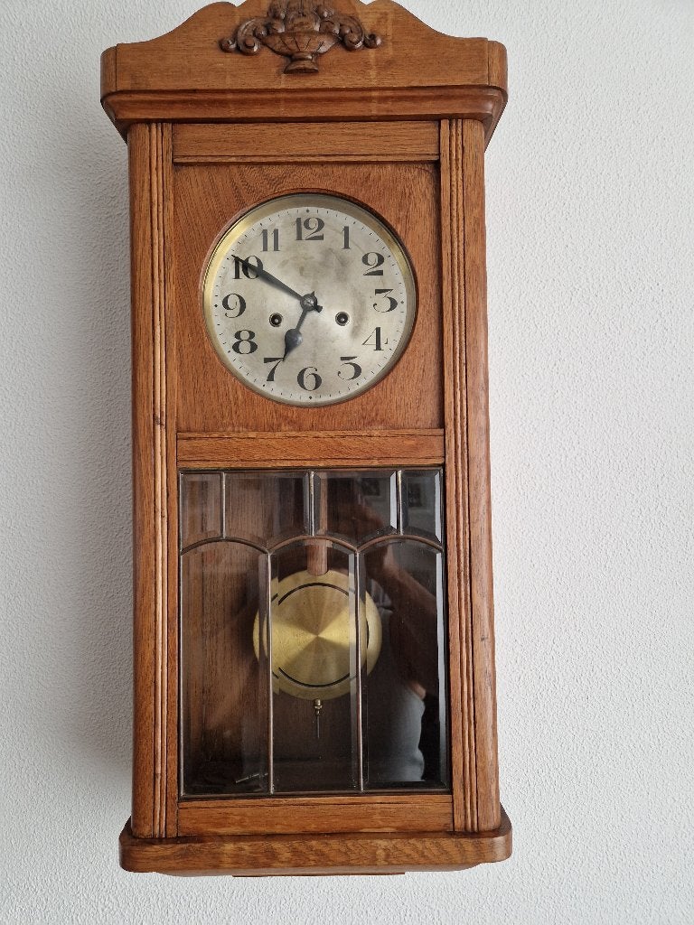 Antieke klok, Ophalen