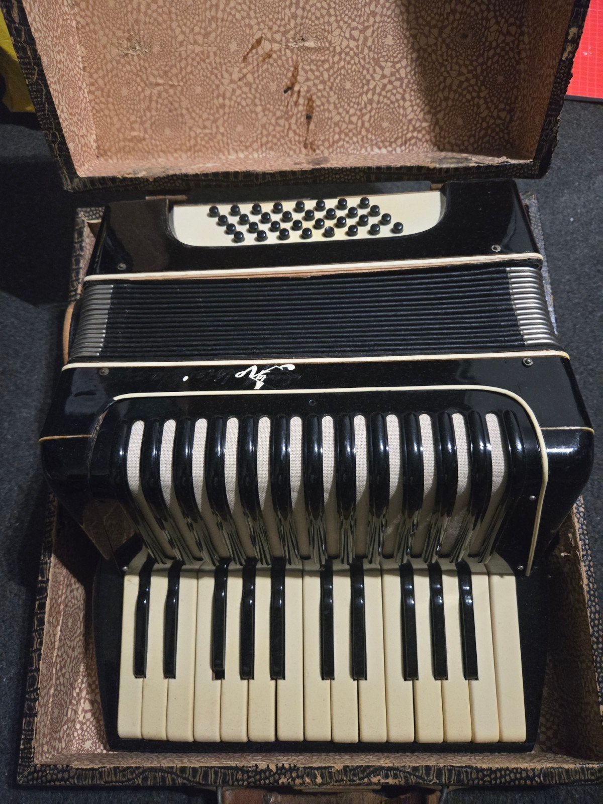 Vintage Andreu Weltmeister Accordeon opknapper, Muziek en Instrumenten, Accordeons, Ophalen, Gebruikt, Overige formaten, Toetsaccordeon