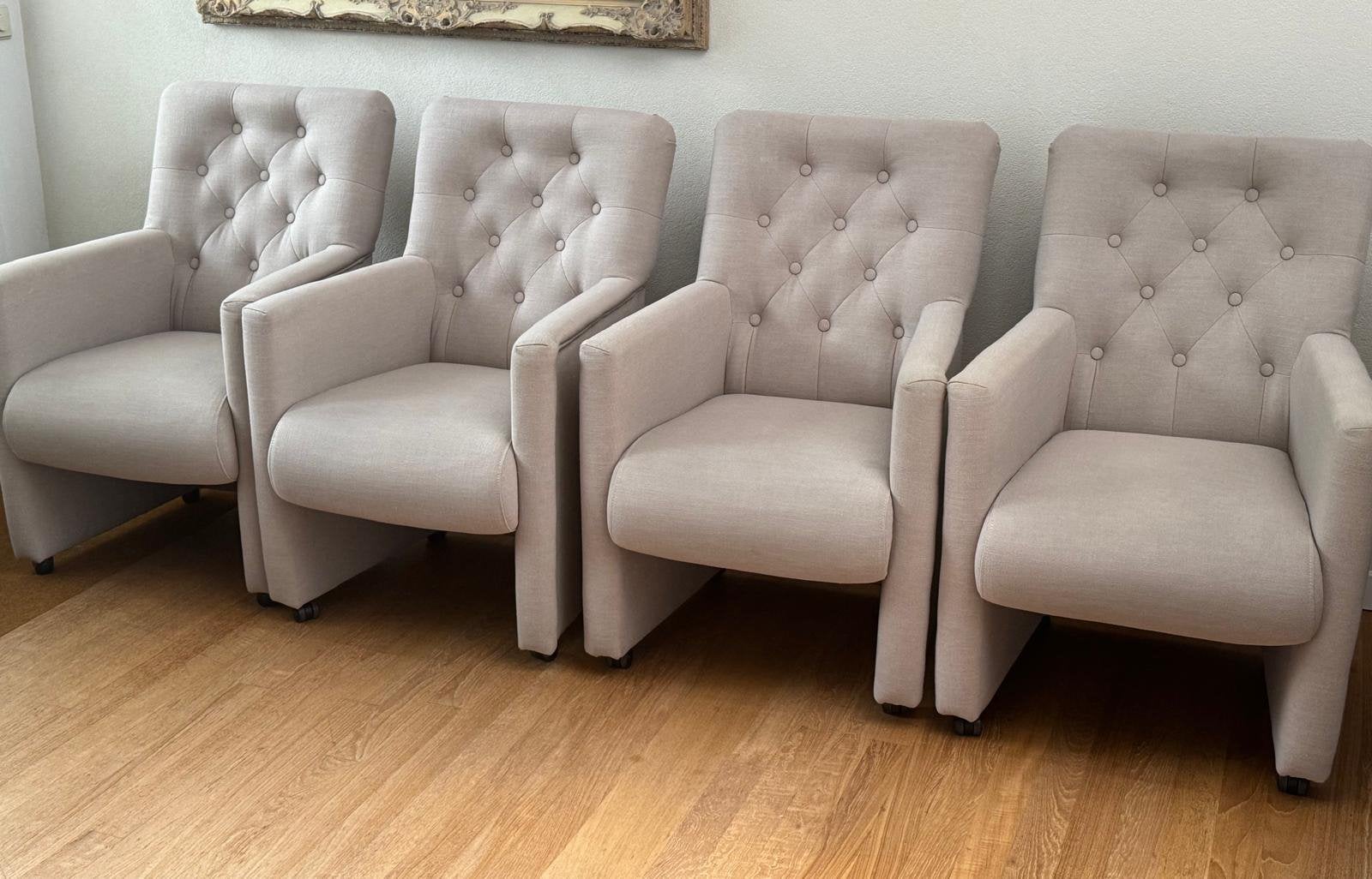 URBAN SOFA stoelen met of zonder tafel, Ophalen, Zo goed als nieuw, Stof, Vier