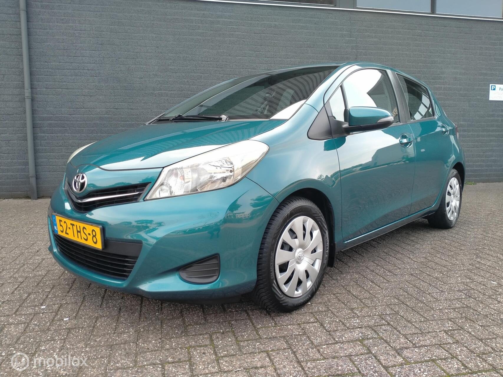 Toyota Yaris 1.3 VVT-i NL Auto/147.000Km Nap/Camera, Auto's, Voorwielaandrijving, Euro 5, 4 cilinders, Bedrijf