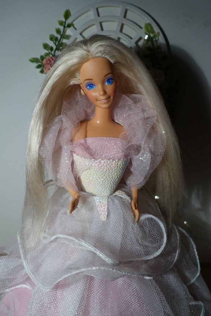 Zorgvuldig ge-restylede barbie in vintage Mattel outfit, Ophalen of Verzenden, Gebruikt, Barbie