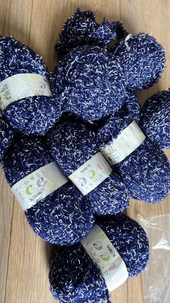 Coconut ice by wendy blauw wit draad 8 bollen, Breien of Haken, Nieuw, Ophalen of Verzenden, X