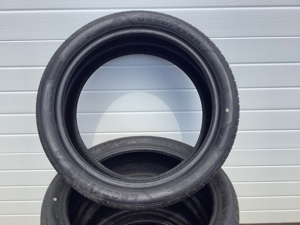 4 nieuwe demo banden Goodyear 245 40 20, Ophalen, Band(en), Personenwagen, 20 inch