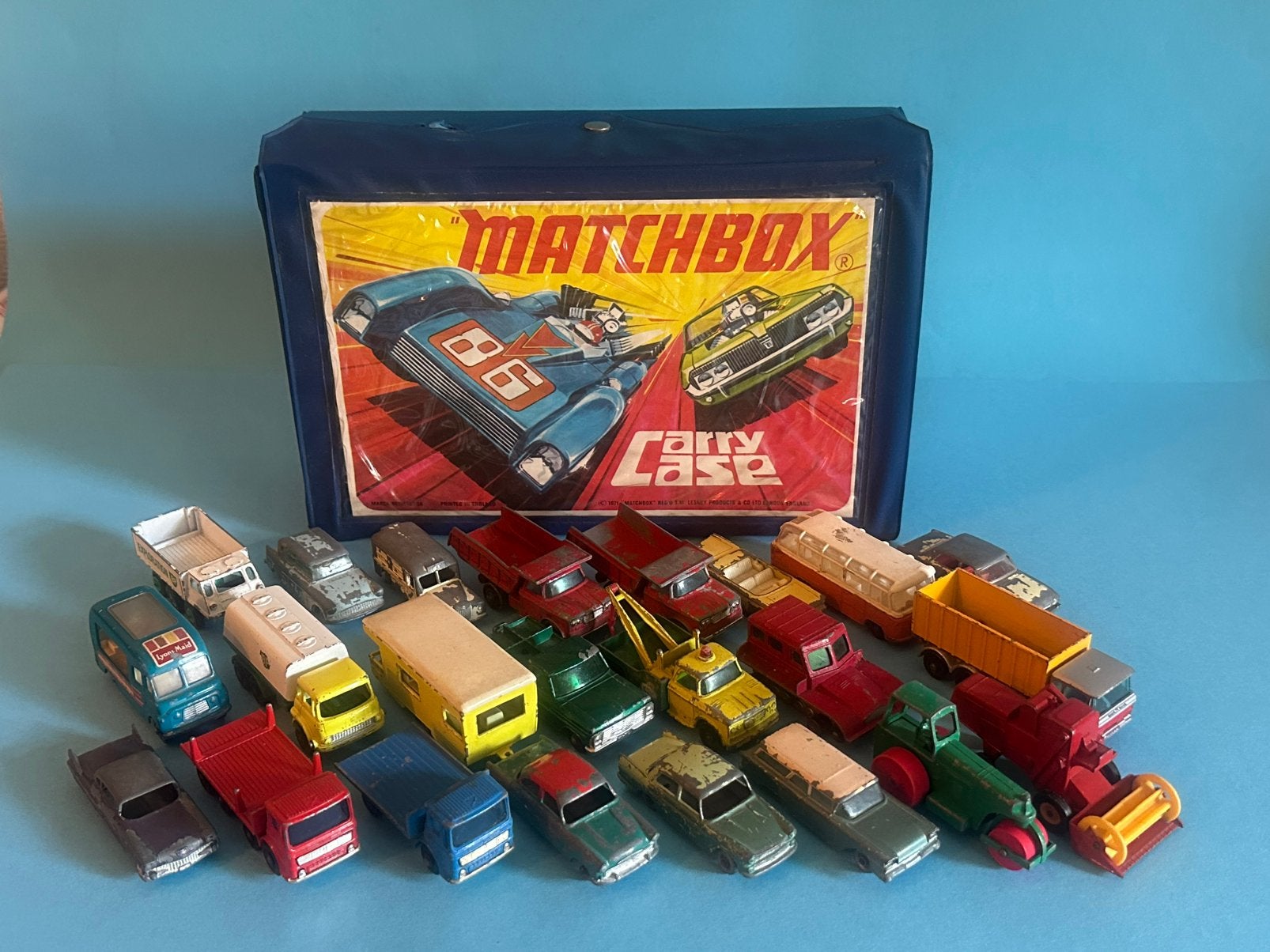 MATCHBOX koffer met 24 oude Matchbox auto’s! (Kavel 3) KIJK!, Ophalen of Verzenden, Gebruikt