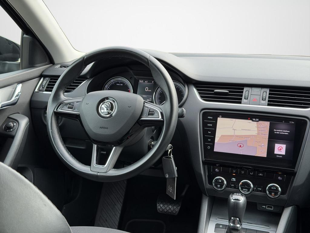 Skoda Octavia Combi 1.0 TSI DSG|Camera|Trekhaak|NAP, Euro 6, Zwart, Origineel Nederlands, 630 kg